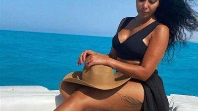 ميرهان حسين بإطلالة ساحرة من كواليس ستات بيت المعادي