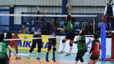 سيدات طائرة سبورتنج يواصلن التألق وملاحقة الأهلي بالدوري