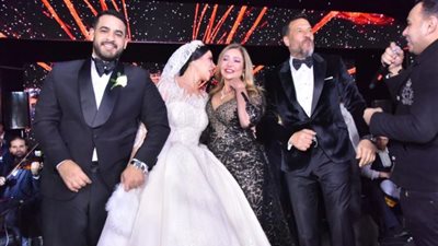 ابنة ماجد المصري تطرد المعازيم من حفل زفافها| فيديو
