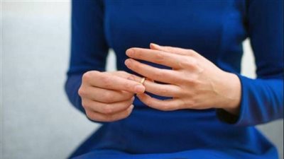 في دعوى خلع: «جوزي كان بيضربني عشان أبوه ينام جنبي» 