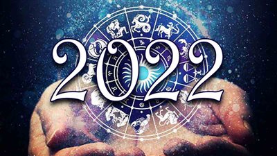 توقعات الأبراج 2022.. ماذا ينتظرك على الصعيد المهني؟