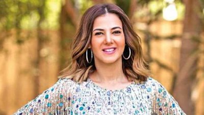 دنيا سمير غانم تحتفل بعيد ميلادها من الحرم المكي| صور