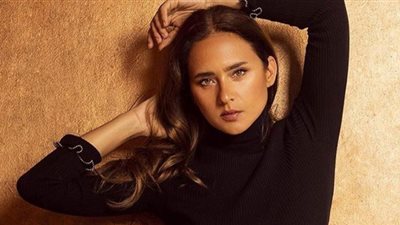 «من زبالة لأزبل».. رجال في حياة نيللي كريم عقدوها في الزواج| صور