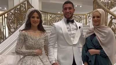 تصرف غريب من زوجة رامي ربيعة بعد كتب الكتاب| فيديو وصور