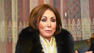 لبنى عبد العزيز تنفي التصريحات المنسوبة إليها حول حجاب الفنانات