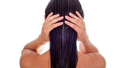 تعرفي على أفضل روتين للعناية بالشعر خلال الشتاء