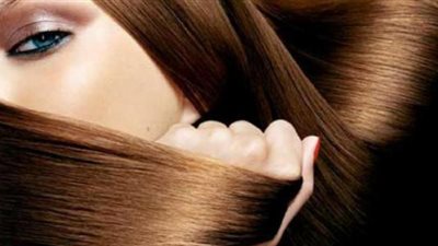 شاي أسود وصبار.. وصفات من بيتك للمعان شعرك| صور