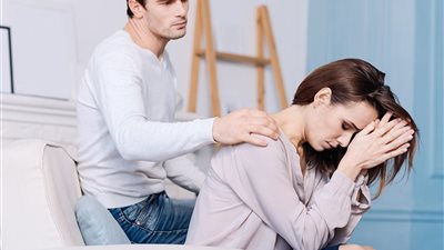 متزوجات حديثًا: الإخلال بوعود الخطوبة أهم أسباب الطلاق المُبكر.. وخبير يوضح الأسباب