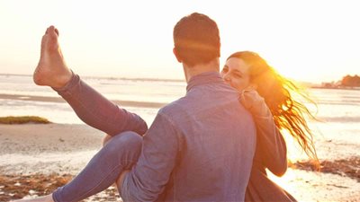 تمسكي بزوجك إذا وجدتيها.. 7 علامات للحياة السعيدة في سنة أولى زواج