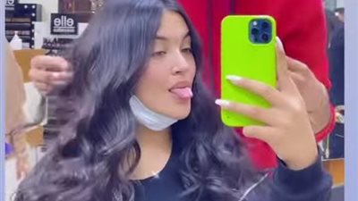 بعد علقة الشيخ زايد.. شدوى الحضري «بتطلع لسانها» عند الكوافير| صور