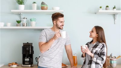 «بنظبط القعدة في البلكونة».. أفكار البنات لقضاء الوقت مع خطيبك بزيارة البيت