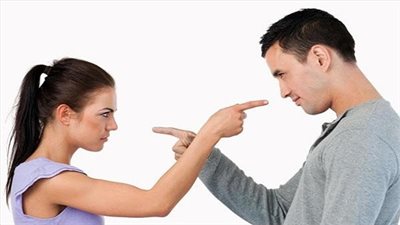 بعد عودته من الغربة.. حسام يتهم زوجته بالسرقه  