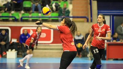 سيدات الأهلي يتربعن على القمة بدوري الطائرة 