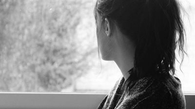 زوجة تحكي رحلة عذابها التي تبدأ في العاشرة مساءً يوميًا