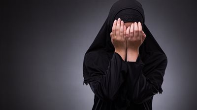 زوجة تصرخ فى المحكمة: أنا طالق ومش طالق 