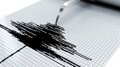 ما التصرف السليم في حالة الاستيقاظ بسبب الزلزال؟ طبيب يُجيب 