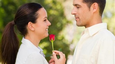 المرأة برج العذراء.. ماذا تحب وتكره وكيف يمكنك أن ترضيها؟