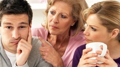 زوجة أمام محكمة الأسرة: لا طاعة في بيت حماتي   