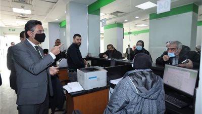 جولات مفاجئة لرئيس البريد لمتابعة حركة انتظام العمل بالمكاتب ومحاسبة المقصرين