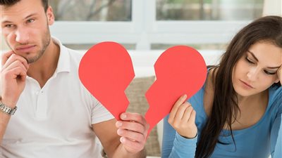 صفاء: طلقوني من زوجي المريض.. والمحكمة ترفض لهذه الأسباب