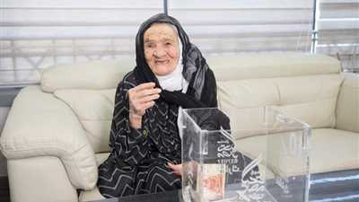 الحاجة فهيمة.. تبرعت بأموالها لـ«تحيا مصر» وحقق لها السيسي أمنيتها