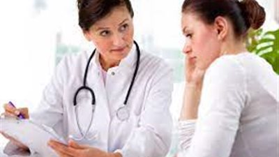 تفسير حلم طبيبة النساء في المنام للمتزوجة والحامل والعزباء