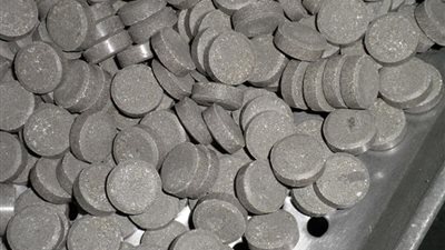 قنبلة بـ100 قرش.. طريقة إسعاف المنتحر بحبة الغلة (فيديو)