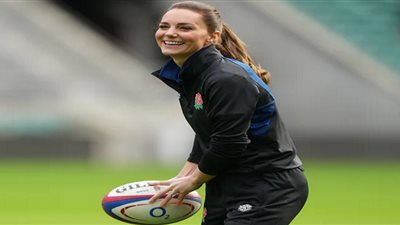 كيت ميدلتون تحضر تدريبات فريق الرجبي الإنجليزي بدلًا من الأمير هاري