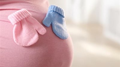 أم لأول مرة.. إزاي تعرفي نوع الجنين من متاعب الحمل؟ 