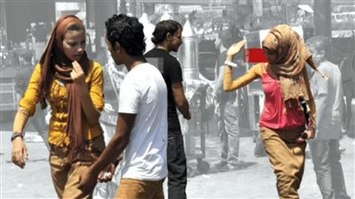 فتيات يروين تفاصيل مفزعة لتجاربهن مع التحرش في المواصلات