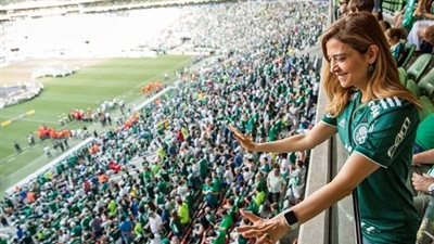 وصول رئيسة «بالميراس» إلى الإمارات لدعمه أمام الأهلي