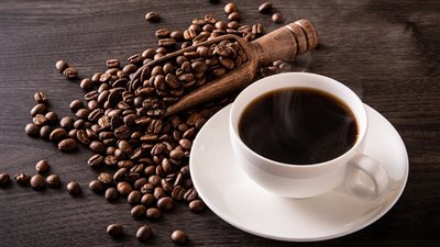 علماء: شرب 3 أكواب من القهوة يوميًّا يطيل عمرك ويقوي قلبك