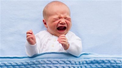 أسباب وطرق علاج المغص عند الطفل الرضيع