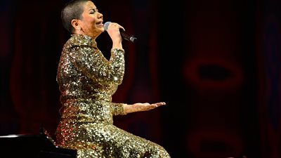 إجراء قانوني من شيرين ضد صاحب أنباء عودتها إلى حسام حبيب| فيديو