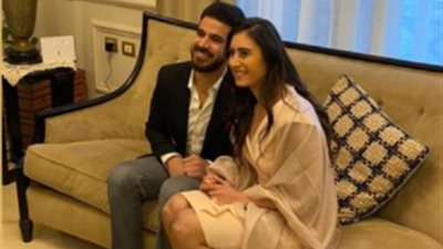 نور الشربيني بطلة العالم في الإسكواش تحتفل بخطبتها| صور