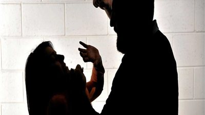 ماتت زوجته بأدوية الاكتئاب فاتهمه أهلها بقتلها 