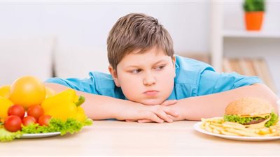 «الصحة» تنشر 10 إرشادات تُساعد على علاج السمنة لدى الأطفال