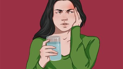 تحذير صادم: تناول كميات ماء زيادة يسبب خلل الجهاز العصبي وانتفاخ البطن