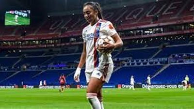 سلمى باشا ترفض تمثيل منتخبي الجزائر وتونس وتنضم لـ