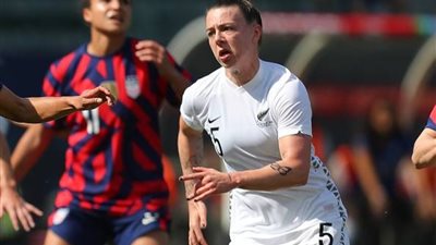 «نيران صديقة بالتلاتة».. لاعبة تسجل هاتريك تاريخي فى مرماها| فيديو