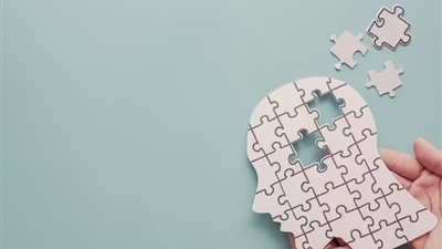 دراسة: انقطاع الطمث قبل سن الأربعين يعرض المرأة للإصابة بالخرف