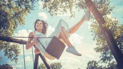 8 طرق للخروج من حالة الاكتئاب.. «أبرزها الرياضة والأكل والنوم»