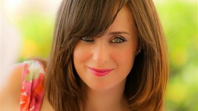 «إنجي أبو زيد» تكشف لـ«هير نيوز» سبب اهتمامها بقضايا المرأة