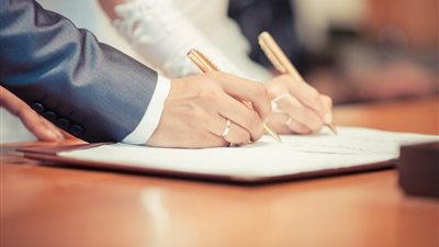 «دورة تأهيل نفسي للمقبلين على الزواج».. إعرفي الشروط الجديدة لعقد القران