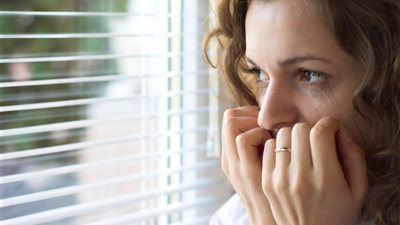 فتاة تسأل عن حُكم التفاؤل والتشاؤم بأرقام وأيام معينة.. «الإفتاء» تُجيب