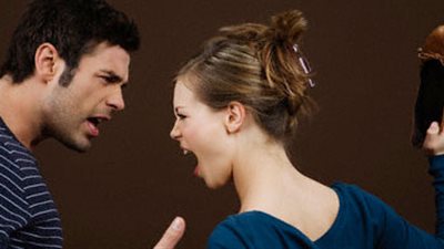 زوج أمام محكمة الأسرة: «طلقت مراتي بسبب بطلة مسلسل» 