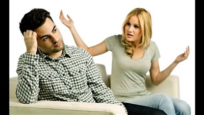 لماذا يستمع الرجل للمرأة خلال الخطوبة وبعد الزواج يتجاهلها؟