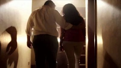 «أمل» تحدت أسرتها وتزوجت من حبيبها «عرفي» فكانت النتيجة قاسية