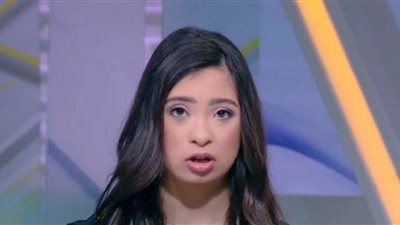 نساء تستحق الاحتفال في يوم المرأة العالمي.. «رحمة خالد» أول مذيعة مصرية من ذوي الهمم