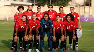 أزمة في معسكر منتخب مصر للكرة النسائية بعد اختفاء 7 حقائب 